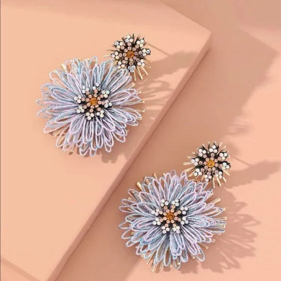 SOLD! GORGEOUS Flower Statement Earrings - Picture 2 of 4